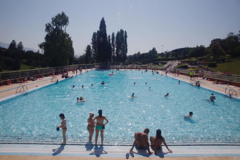 Primer fin de semana de la temporada de piscinas