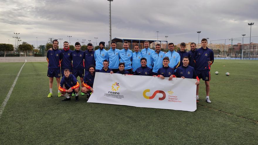 La selección española de fútbol para personas con parálisis cerebral prepara el Europeo en las instalaciones de la UMH de Elche