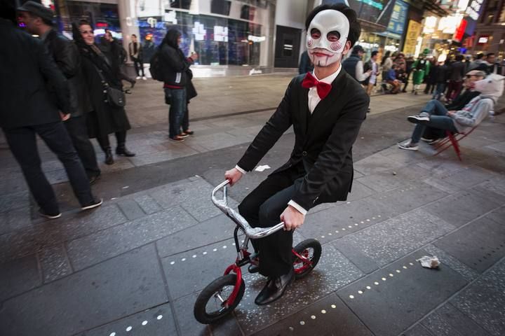 Los Ángeles, Nueva York, México, Lima, Hong Kong, Londres... Los disfraces de Halloween han tomado las calles de muchas ciudades