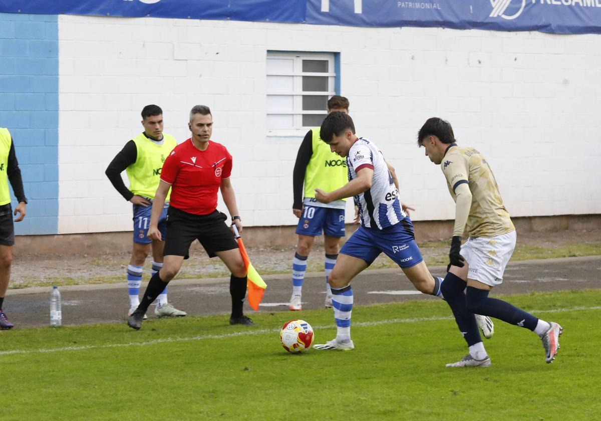 Guzmán Ortega, durante el partido ante el Guadalajara