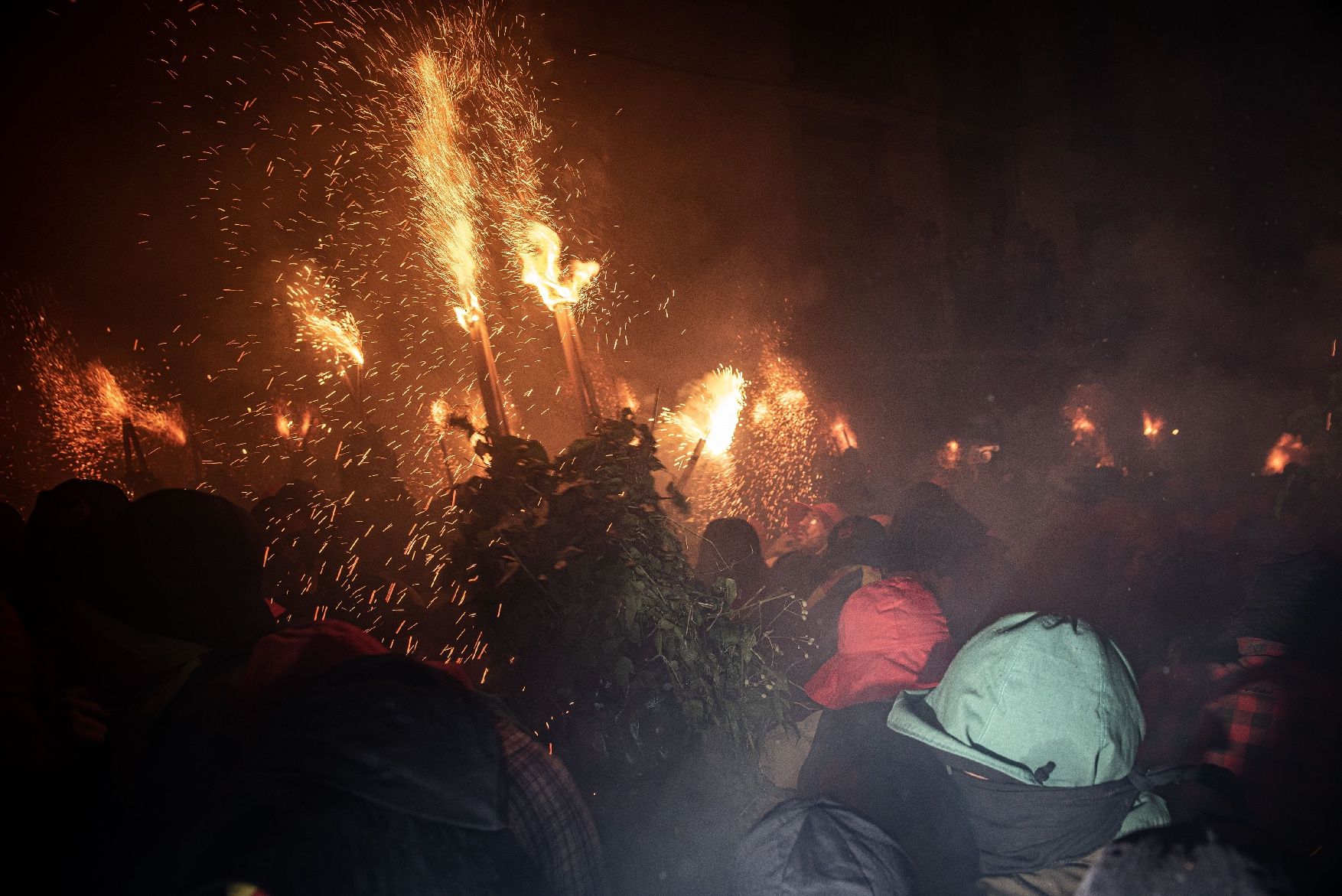 Així ha estat el primer salt de Plens de la Patum Completa