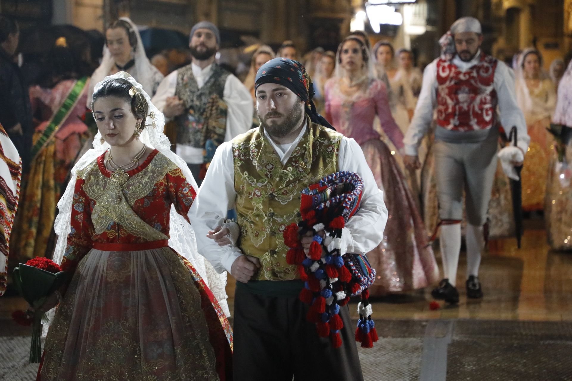 Búscate en el primer día de ofrenda por la calle de la Quart (entre las 19:00 a las 20:00 horas)