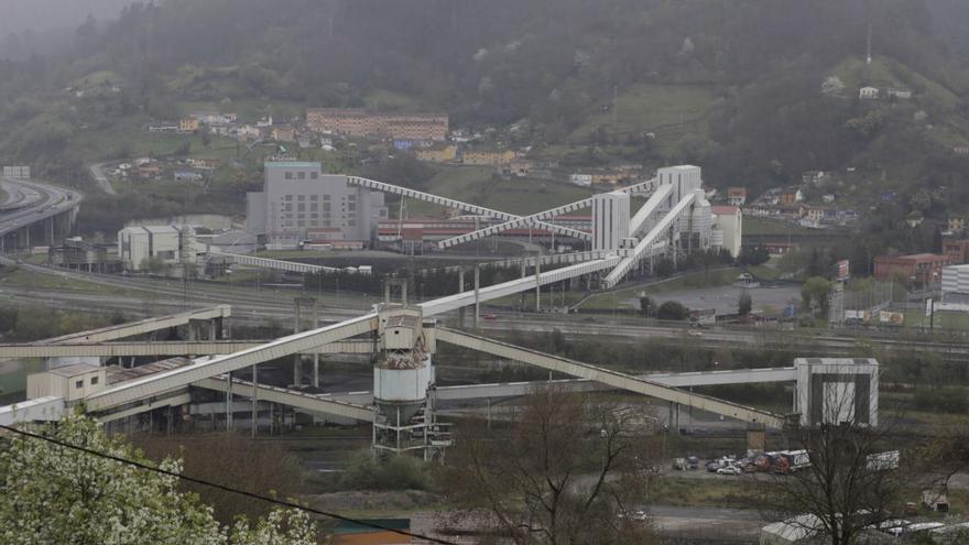 Las instalaciones del lavadero del Batán de Hunosa, donde se prepara el carbón del vale. | Fernando Rodríguez