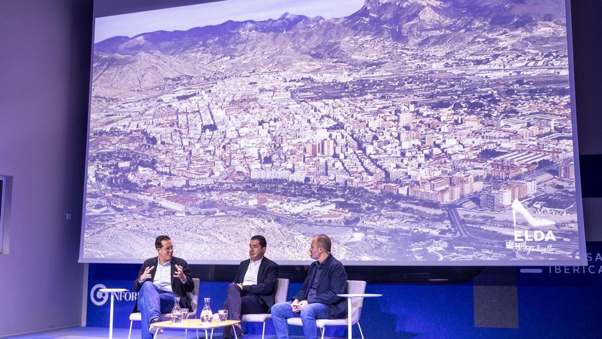 Rubén Alfaro intervino en el Foro Municipalismo junto con el alcalde de Alcoy, Toni Francés.