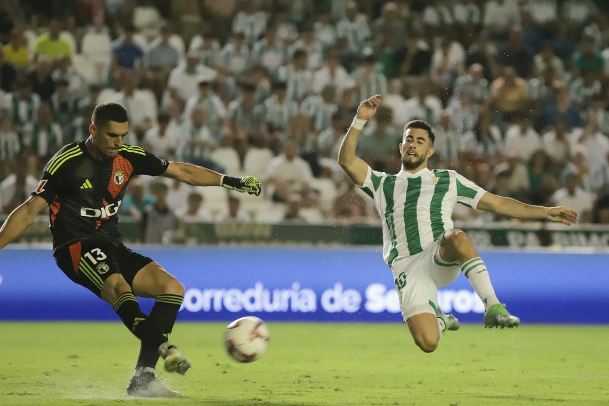 Córdoba CF-Burgos | Las imágenes del partido de Liga Hypermotion en El Arcángel