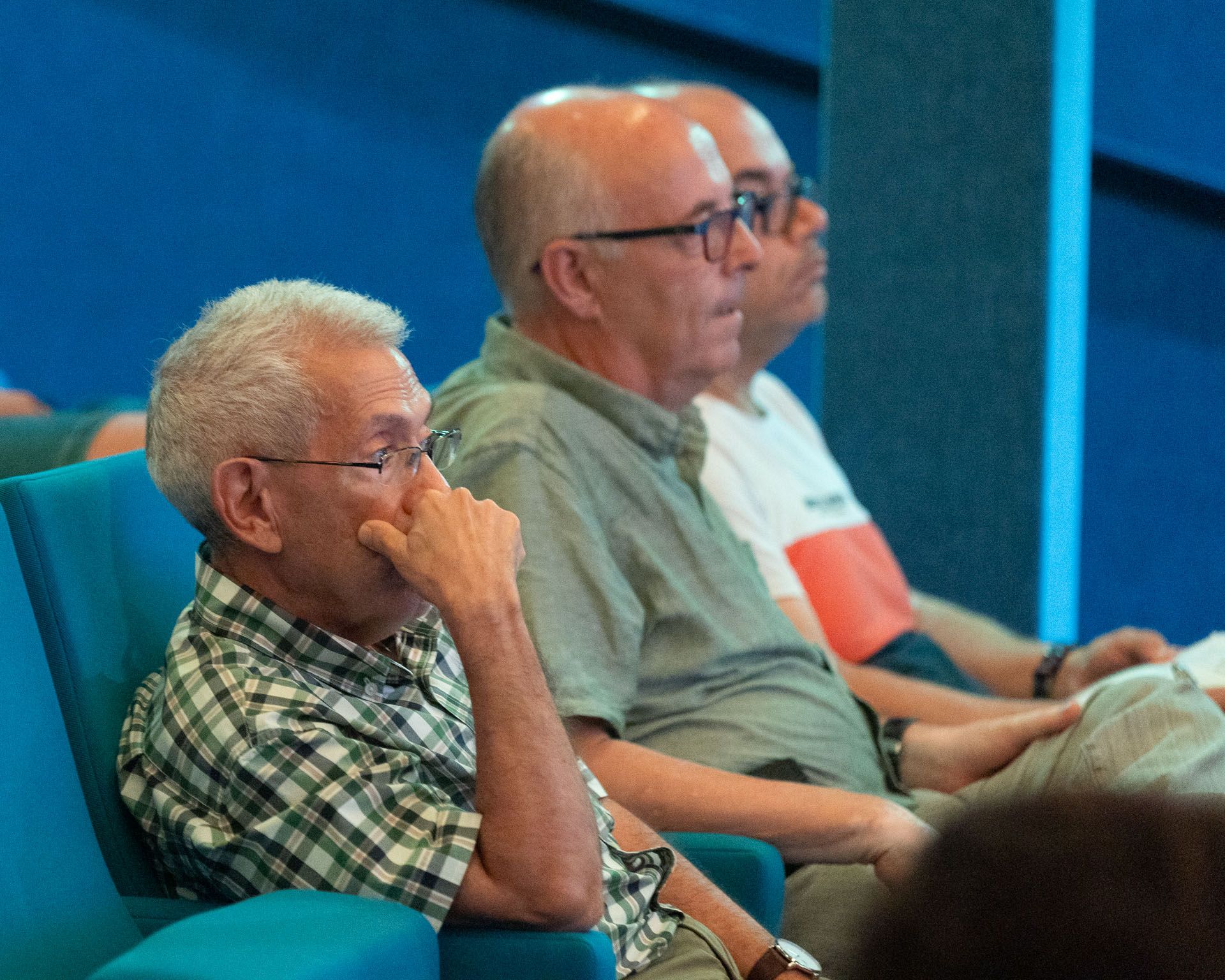 Los candidatos a presidir la Federación de Hogueras debaten en el Club Información