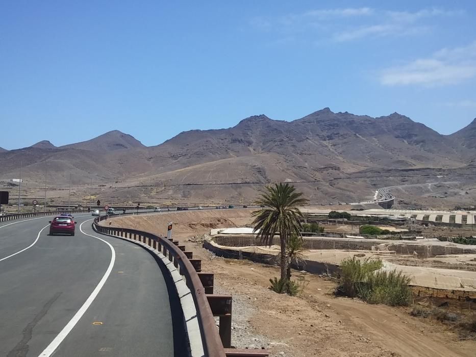 Inauguración de la primera fase de la carretera de La Aldea