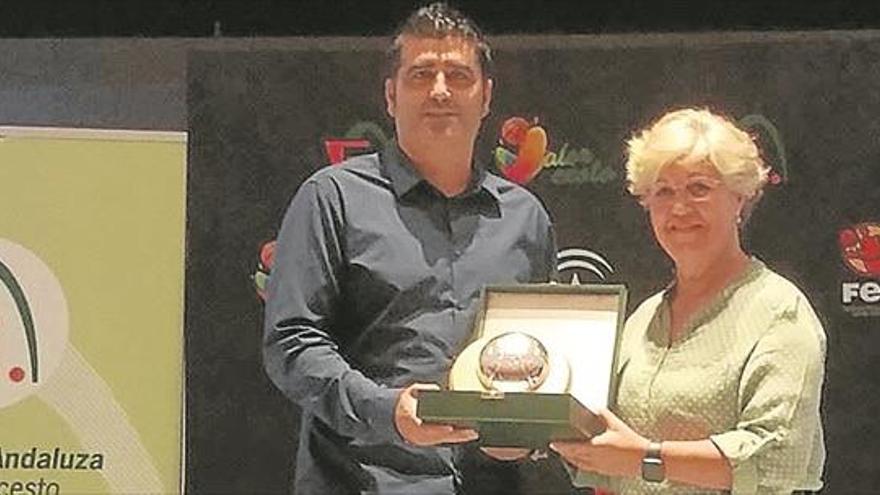 El CDB Cabra es premiado por la Federación Andaluza EN Córdoba de Baloncesto
