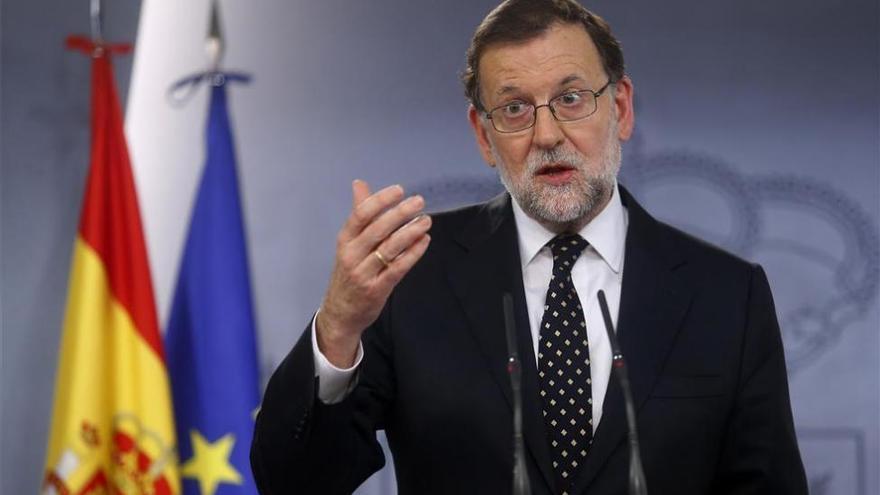 Rajoy reprocha a los socialistas que no defiendan la unidad de España