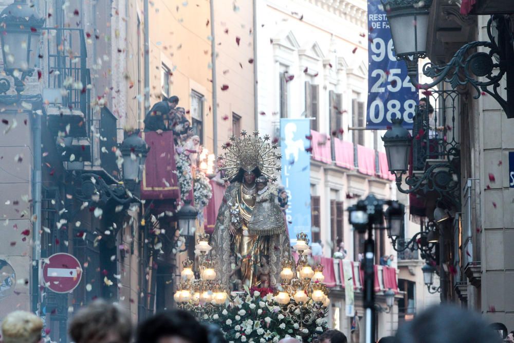 Procesión de la Virgen de los Desamparados