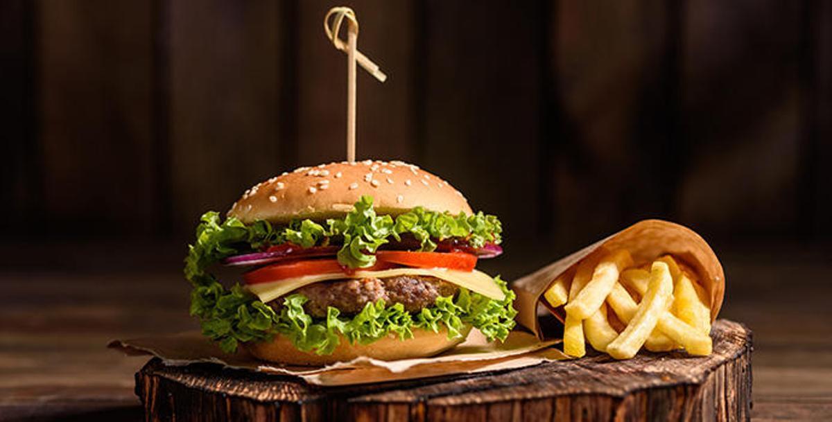 Para celebrar el Día Internacional de la Hamburguesa, proponemos cinco de los mejores establecimientos de la provincia de Alicante.