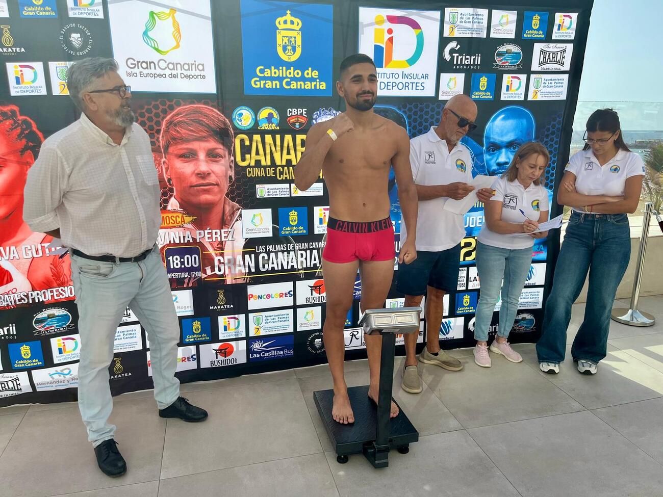 Pesaje de púgiles para la velada de boxeo 'Canarias, Cuna de Campeones'