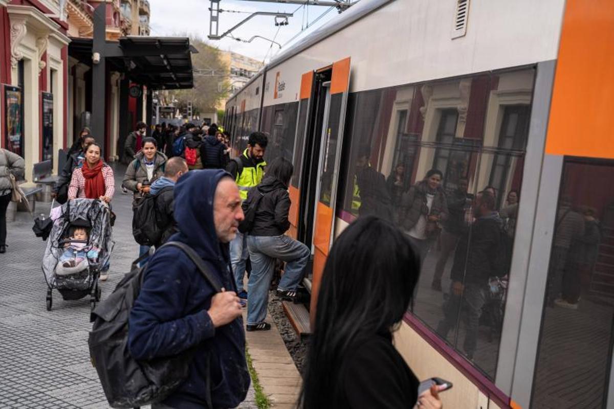 Ya está abierto el plazo para solicitar los abonos gratuitos de Renfe.
