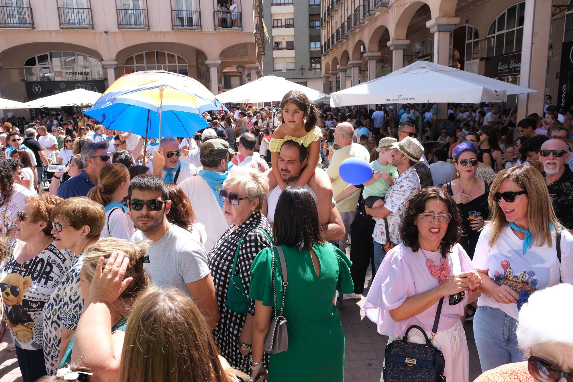 Así ha sido el "Correr la traca" y la suelta de globos de las Fiestas Mayores de Elda