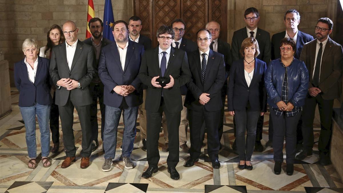 Comparecencia de Carles Puigdemont y su Govern, la noche del referéndum