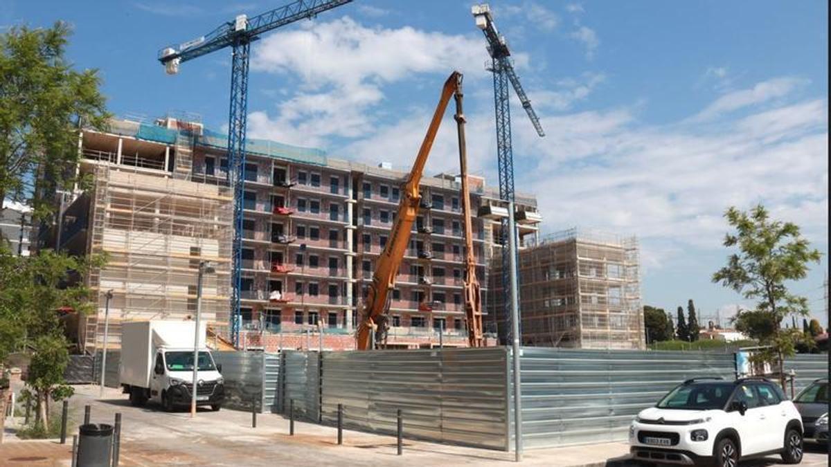 Imatge d'arxiu d'habitatges en construcció.