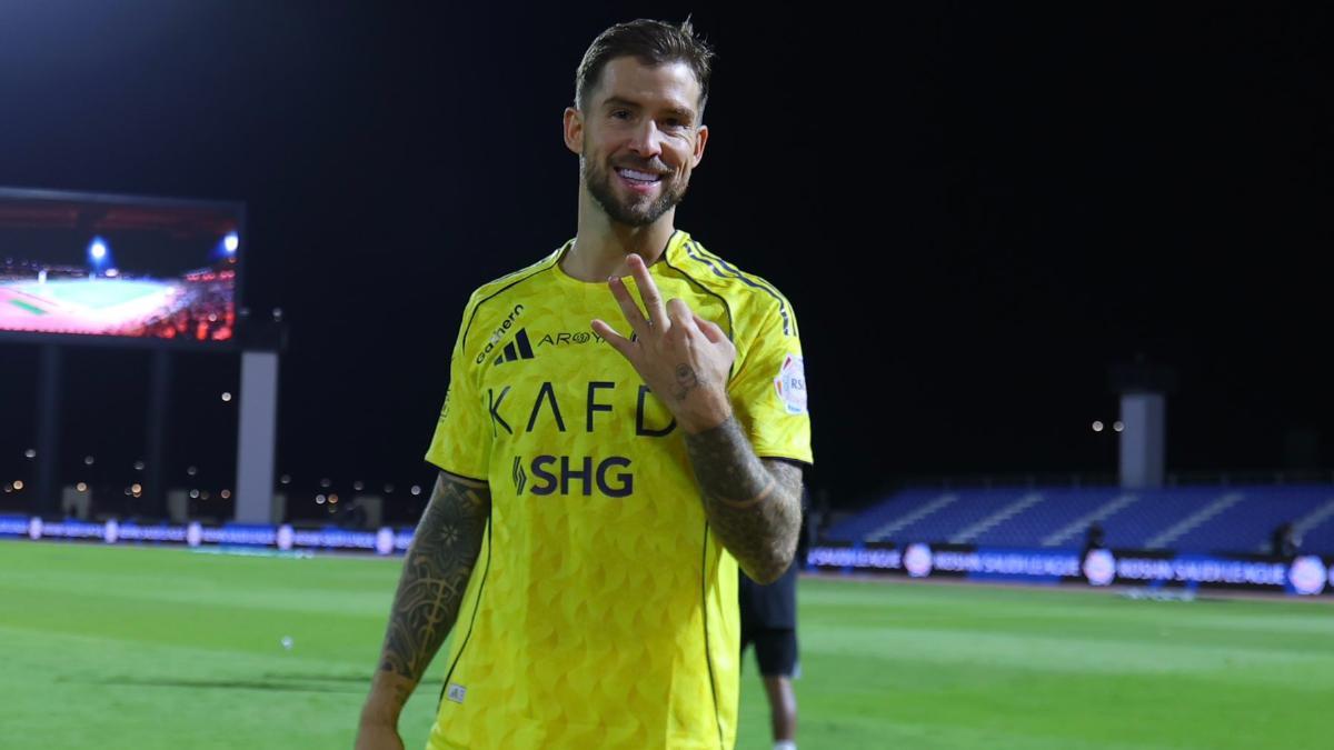 Iñigo Martínez brilla en el Al Nasrr