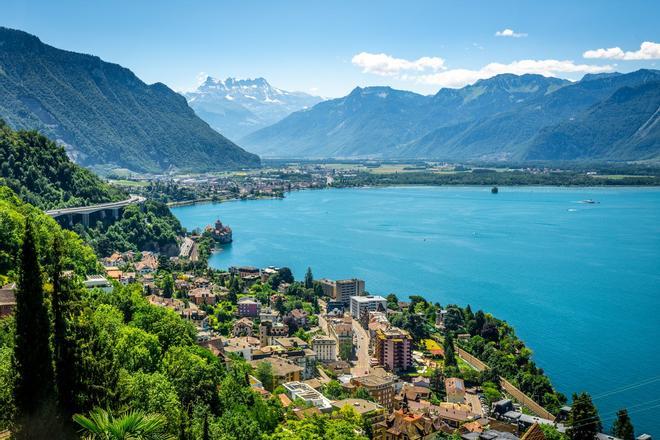 Lago de Ginebra, Villeneuve, Montreux, Suiza