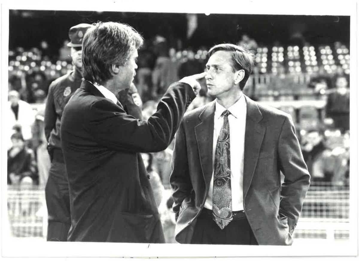 Hiddink con Cruyff en Mestalla