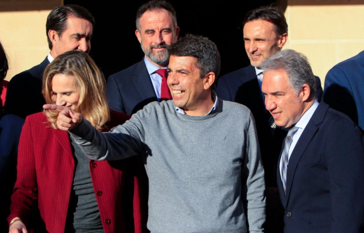 Mateo, junto a Mazón, antes de iniciar el acto.