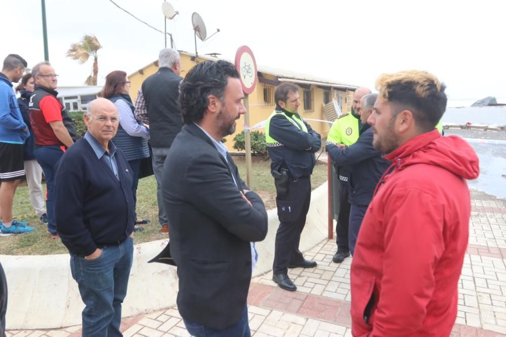 Temporal de viento y olas en las playas de Málaga