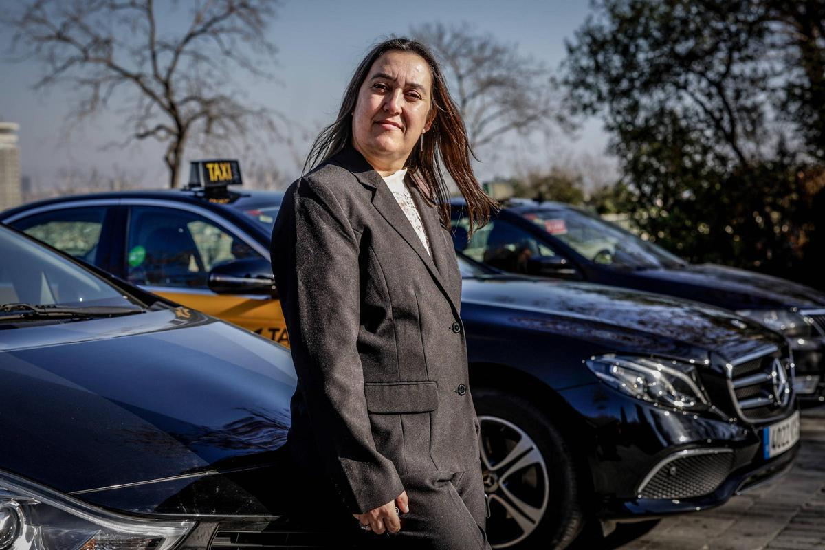 Silvia, una de las mujeres taxistas de Barcelona que alzan la voz contra el acoso sexual