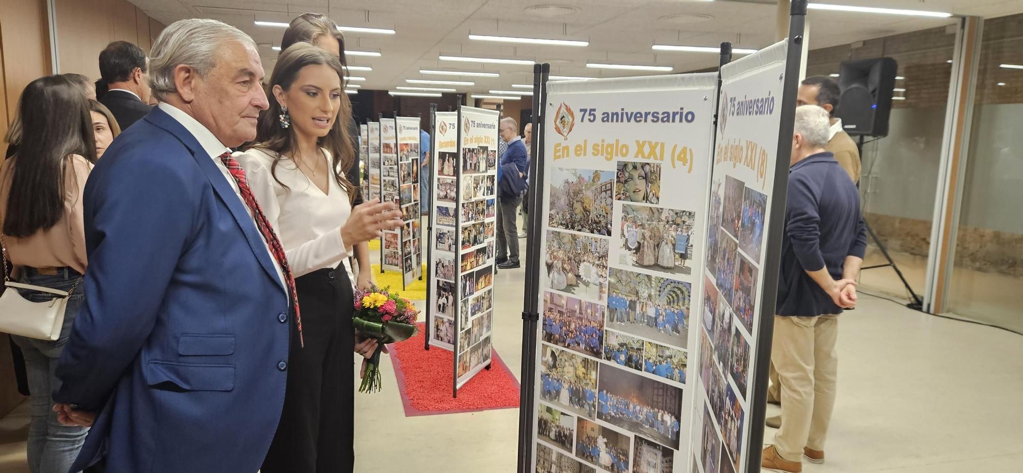 La fiesta del 75 aniversrio de Cuba-Literato Azorín