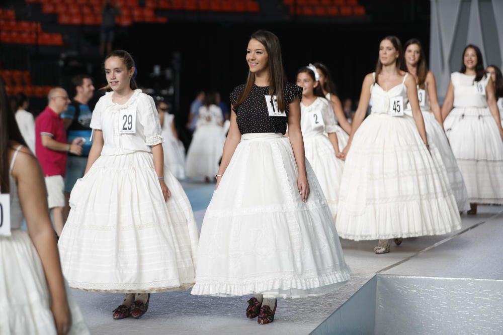 Ensayo de las candidatas a fallera mayor 2019 en la Fonteta