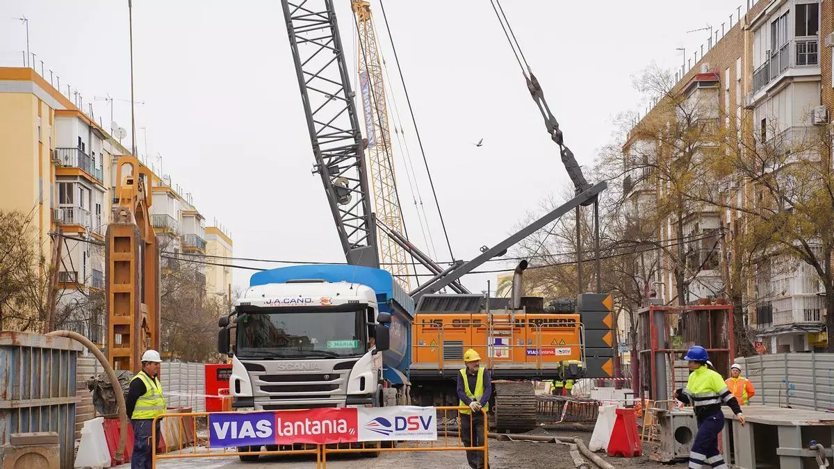 Llegan los refuerzos a la Macarena: una nueva maquinaria impulsará las obras del túnel del metro y la estación del hospital