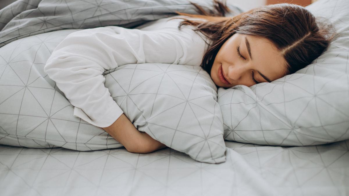 La infusión que ayuda a dormir mejor y adelgazar durante la noche