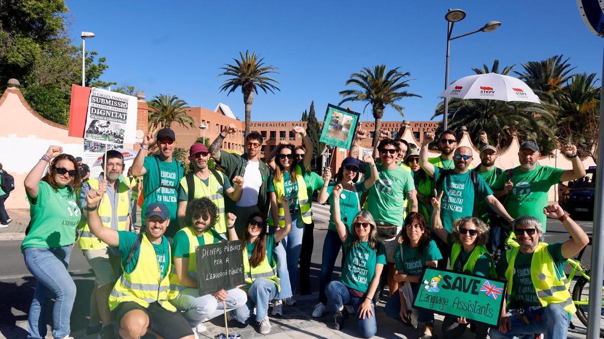 El IES Conselleria se planta ante Conselleria