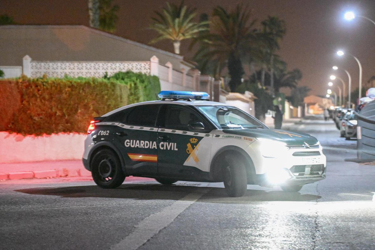Civil Guard patrol in Orihuela Costa, in an archive image