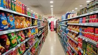 Supermercados baratos: dónde encontrar la leche y el aceite de oliva al mejor precio