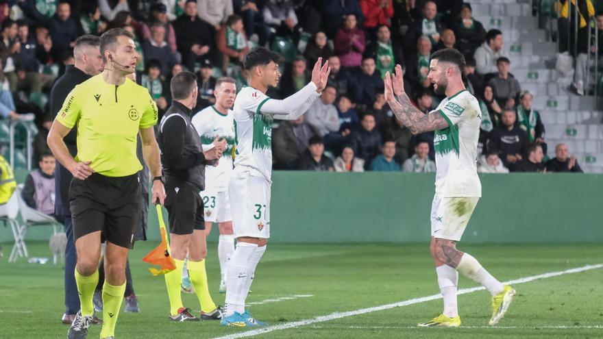 Rafa Núñez se convierte en el cuarto canterano que debuta esta temporada con el Elche