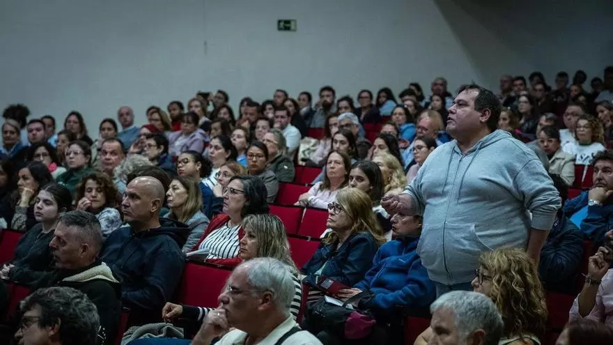 Voluntarios para los actos del papa en Tenerife