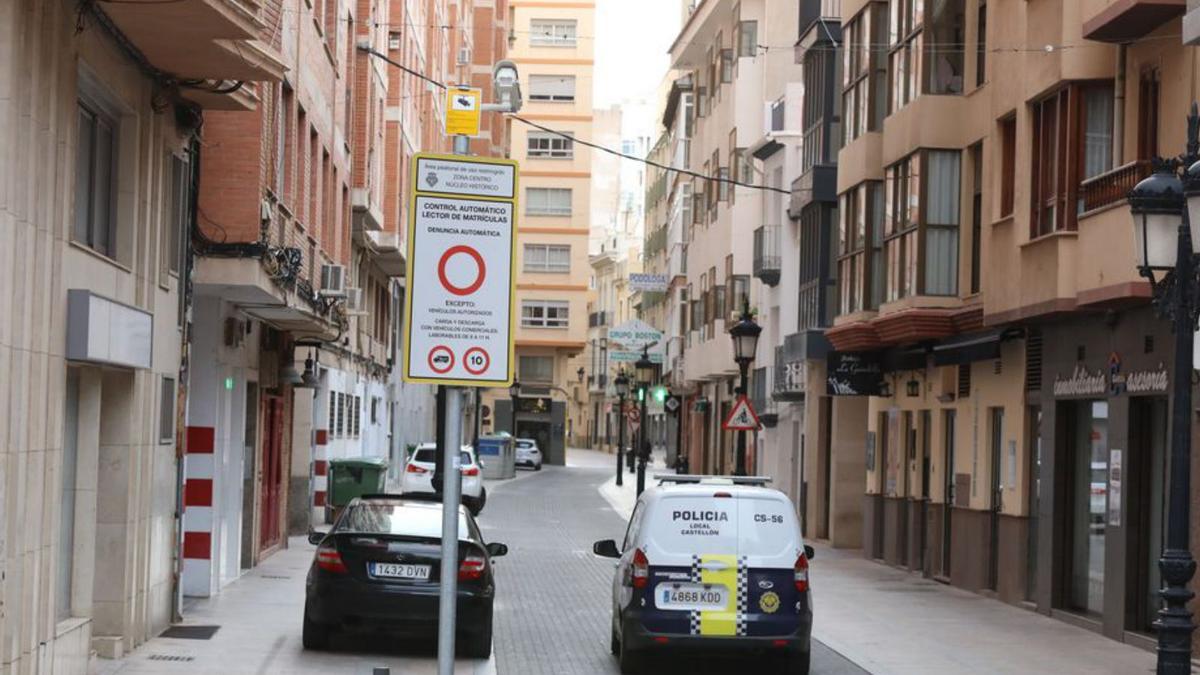 Una de las zonas de Castelló de acceso restringido vigiladas por cámaras.  | MEDITERRÁNEO