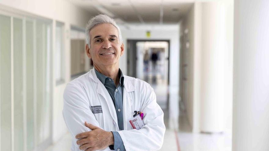 Jesús Mesones, jefe del servicio de Psiquiatría del Hospital de Torrevieja y vicepresidente de la Sociedad Española de Suicidología