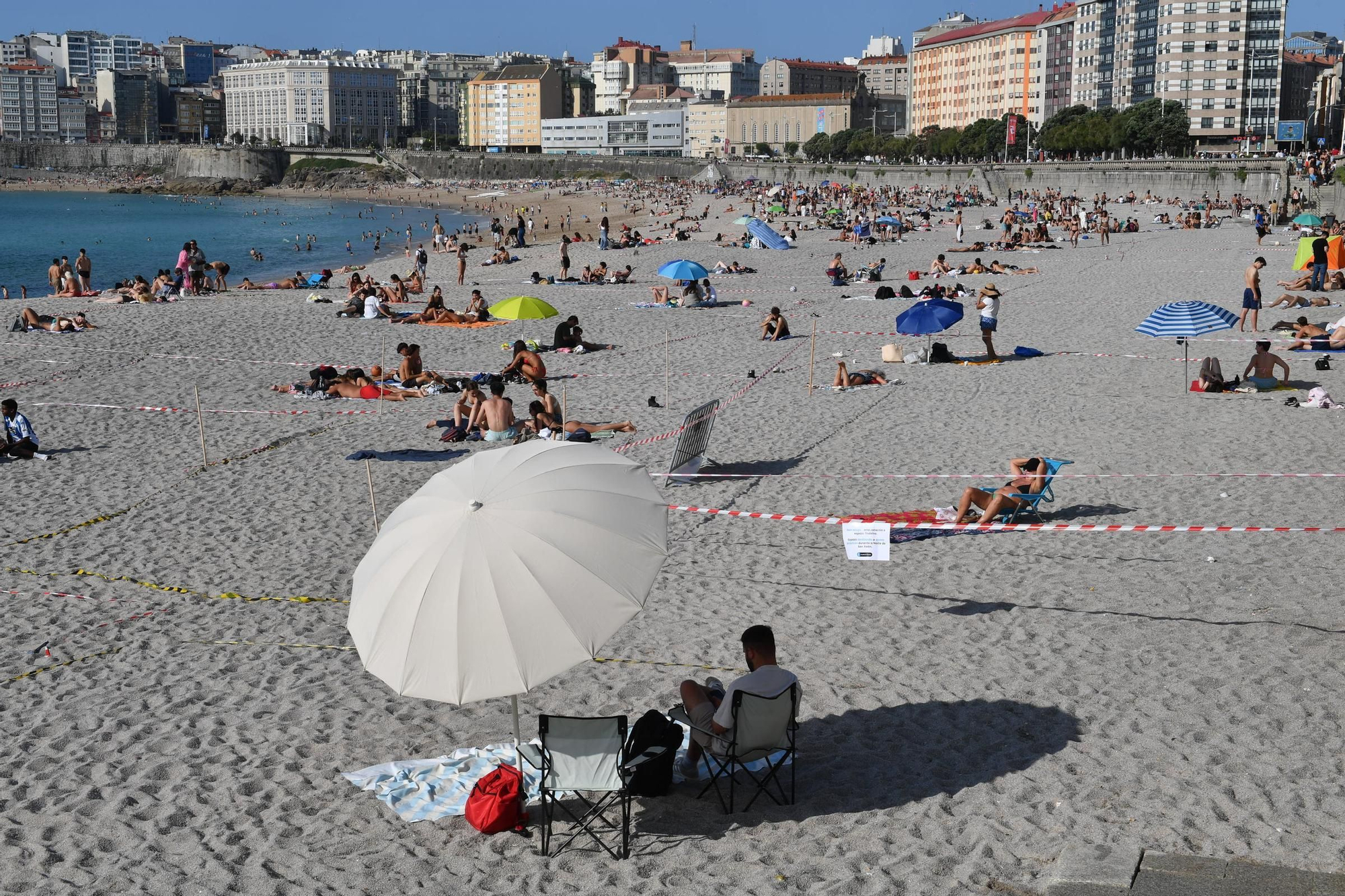 San Juan A Coruña 2025: 'Parcelaria' en la playa del Orzán ya desde la víspera de la noche de las hogueras