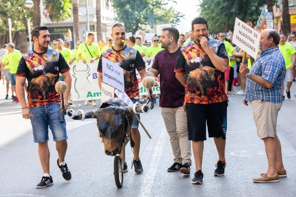 Protesta a favor de los bous en Paiporta