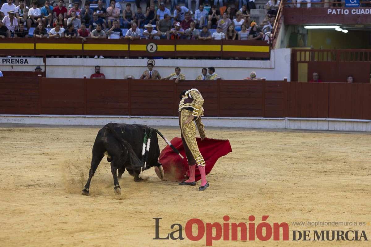 Tarde histórica en Abarán con la alternativa de José María Trigueros y el indulto de Tomás Rufo, junto a Castella salieron a hombros