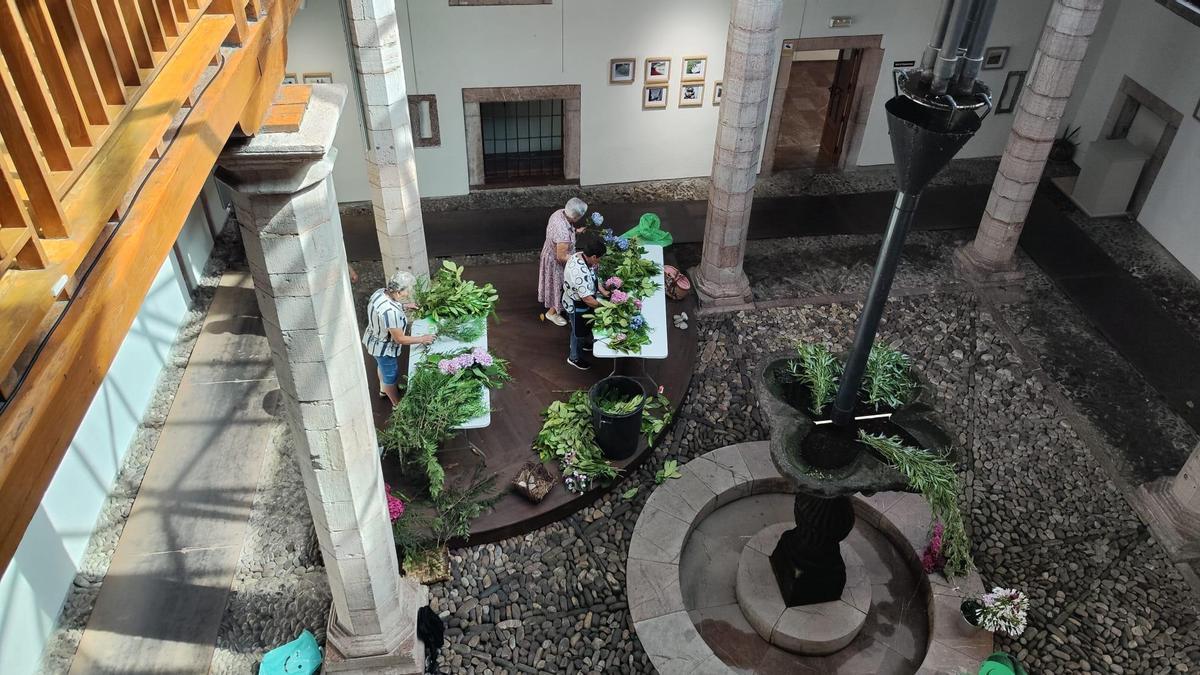 El enrame de la fuente del palacio Miranda- Valdecarzana, en imágenes