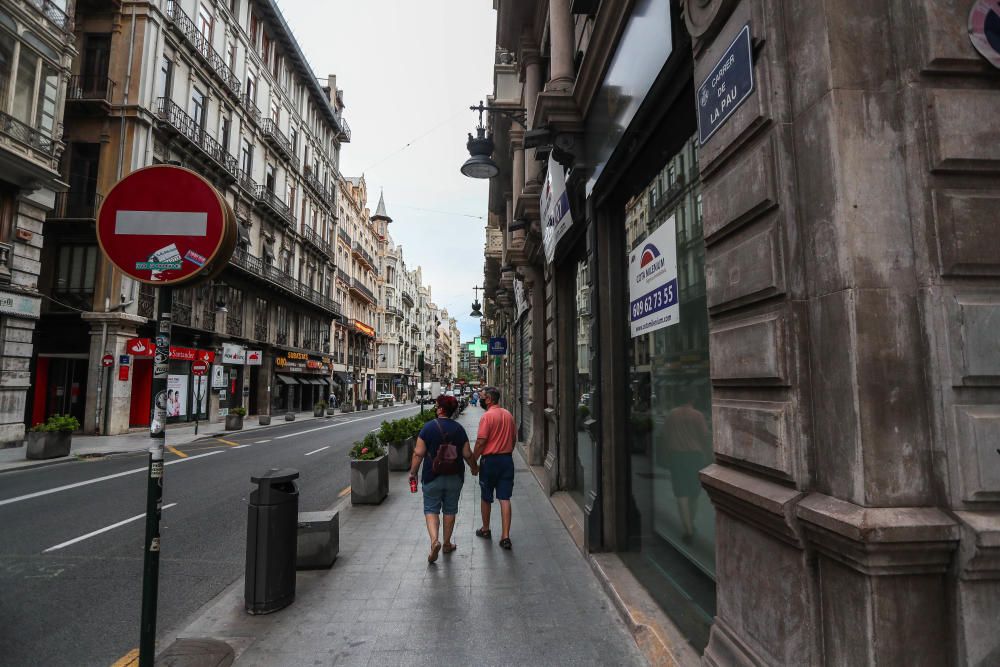 La crisis del coronavirus arrasa con los negocios del centro de València