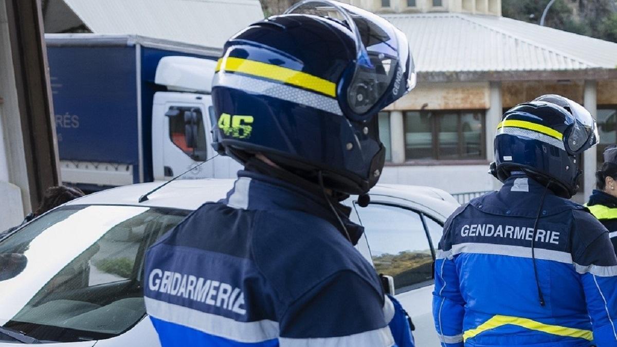 Imatge d'arxiu d'un control policial francès al Pertús
