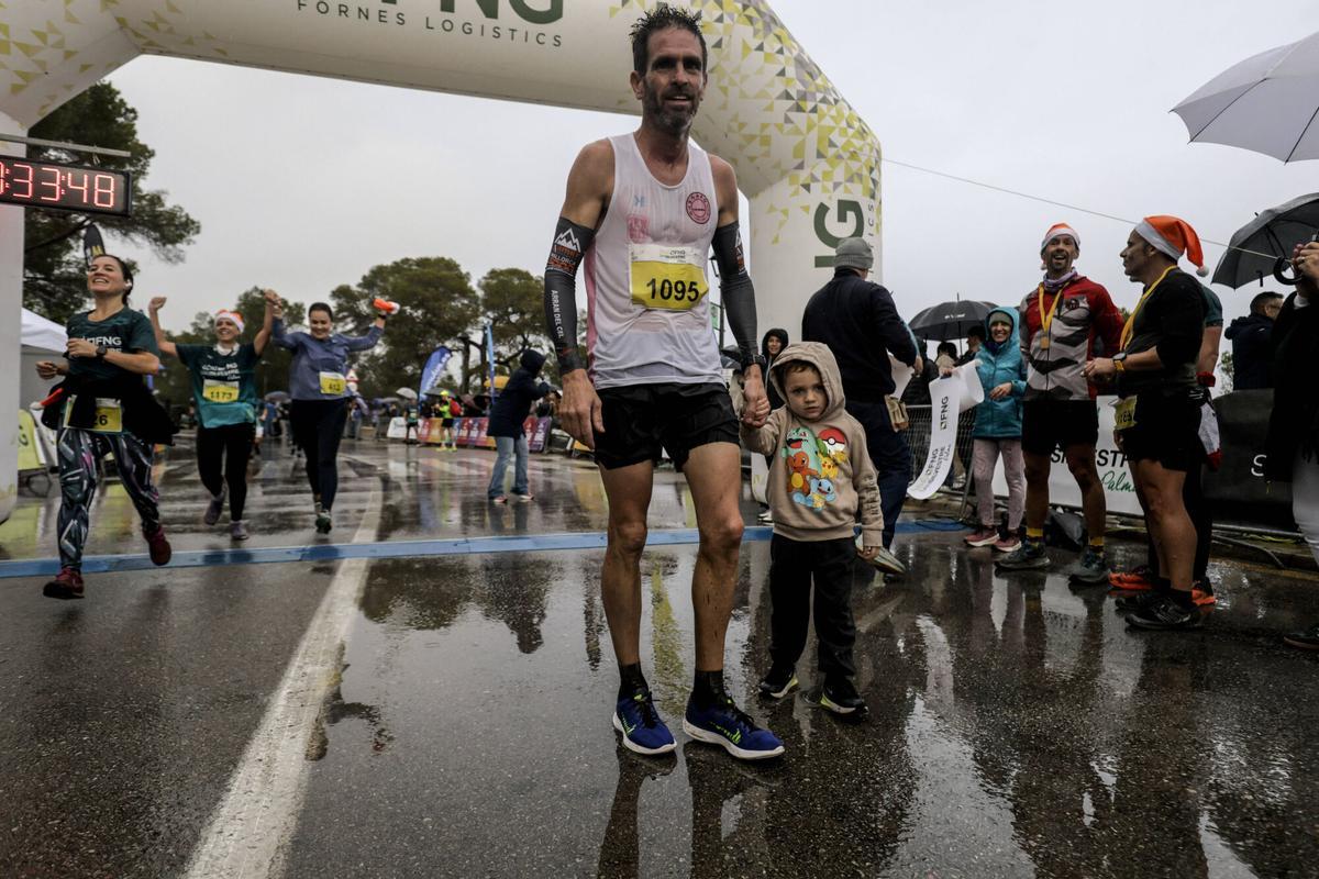 Toni Mercadal Roldán (Joan Comes)  y María del Mar González, fueron los ganadores de la FNG San Silvestre Palma