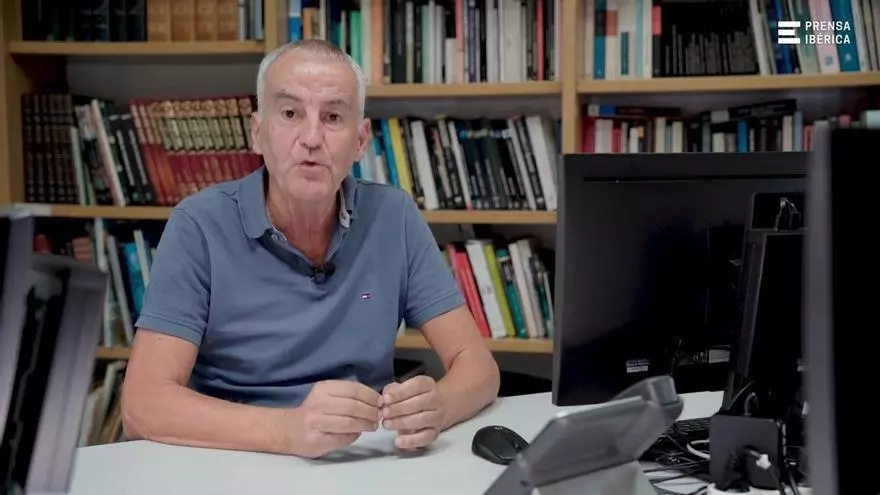 "Zapatero argumenta en su defensa que nunca se ha puesto las joyas que le regalaron", por Matías Vallés