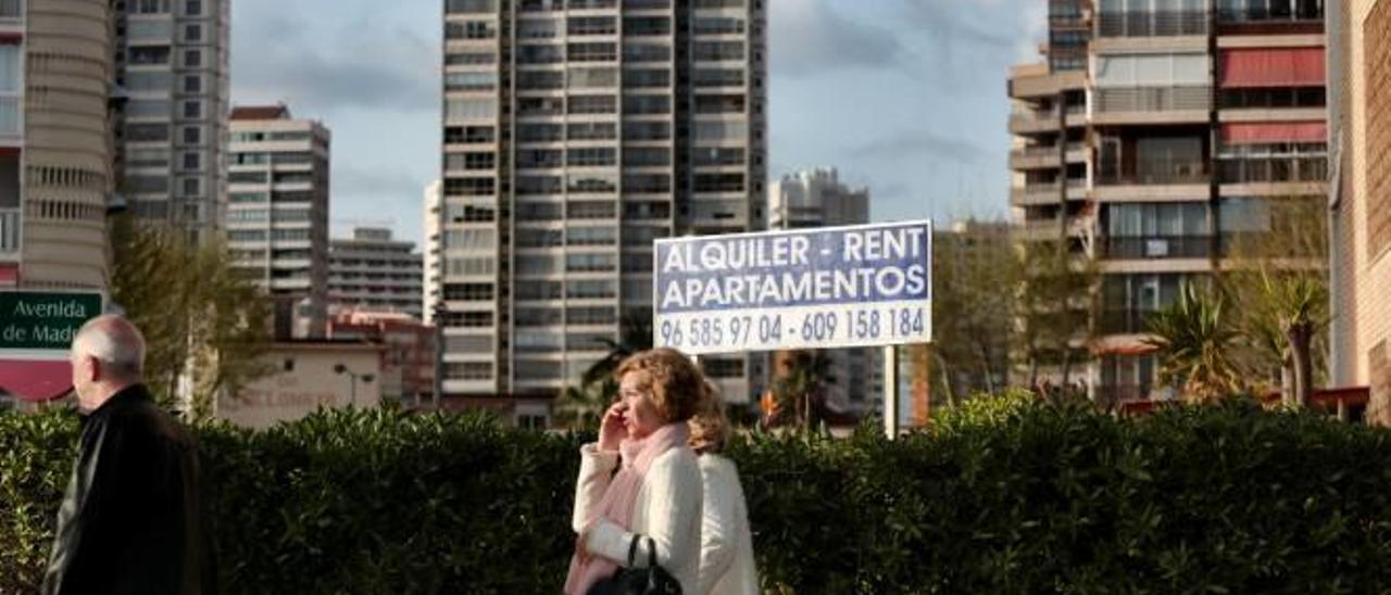 Los hoteleros exigen el modelo francés contra el alojamiento sumergido