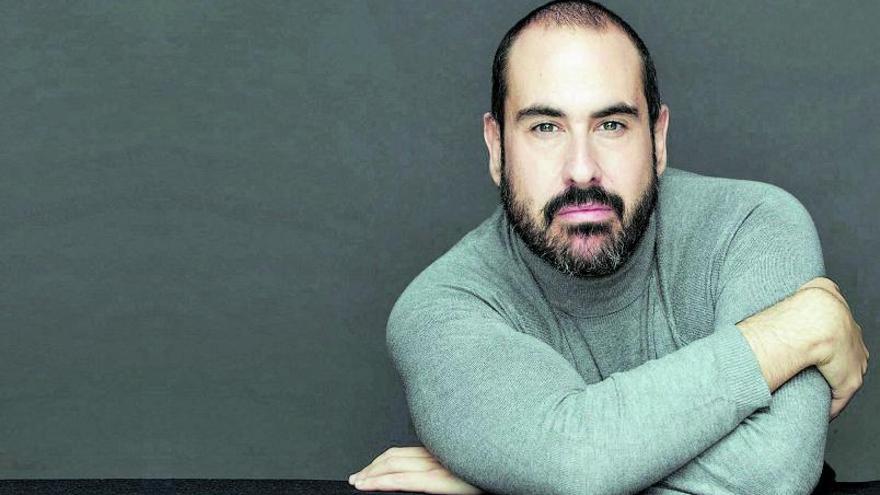 Alberto Velasco: &quot;Tenemos que desacralizar el teatro&quot;