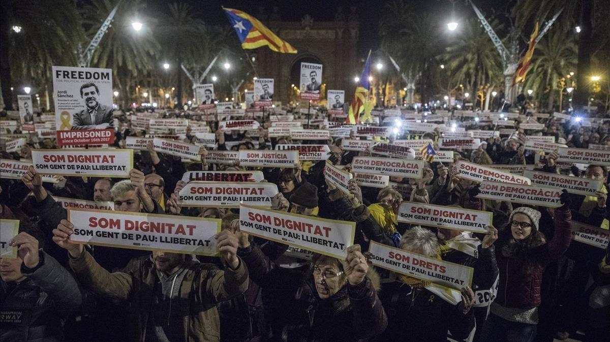 zentauroepp41629827 barcelona 16 01 2017   manifestaci n y concentraci n en el p180116213409