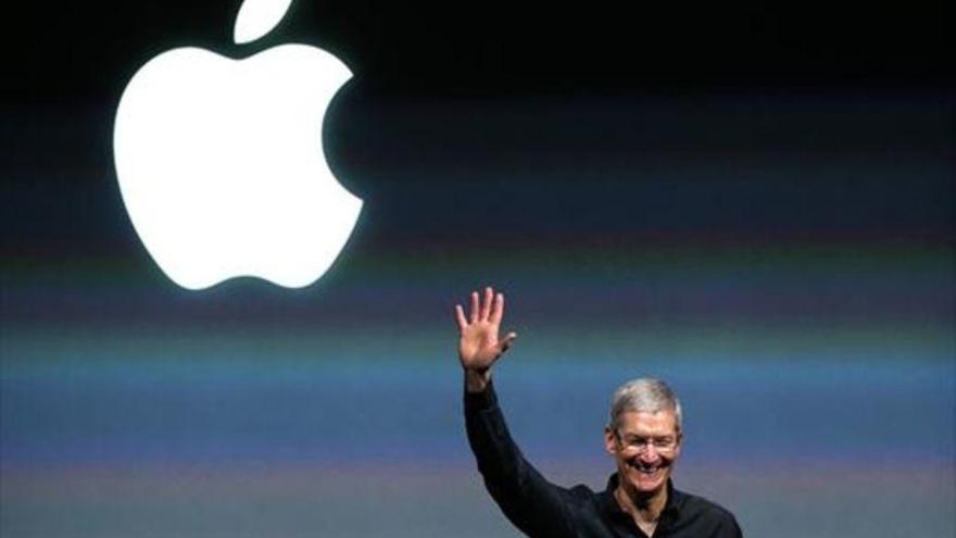 Los altos directivos de Apple cobrarán menos por el 2016