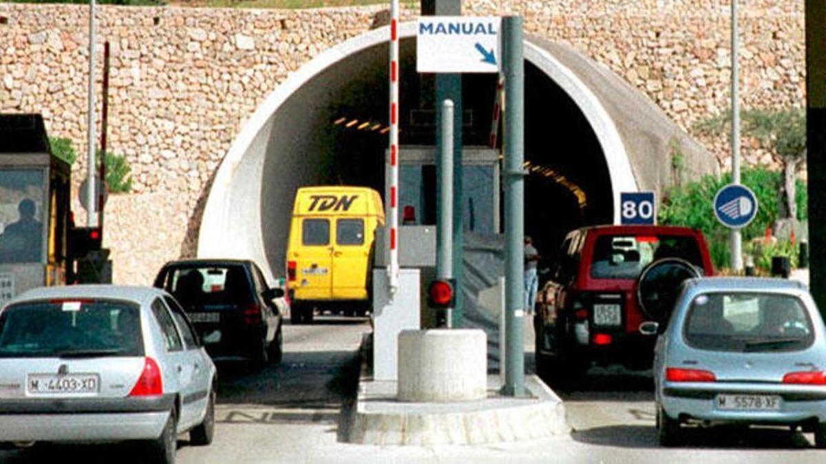 So sah es bis 2017 an der Einfahrt des Sóller-Tunnels mit der Mautstelle aus.